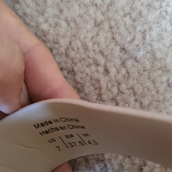 Sandle - Picture 5 of 5